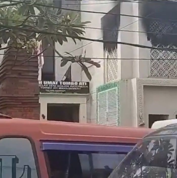Rumah Opick kebakaran