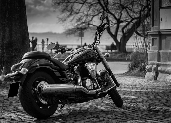 Ilustrasi motor gede