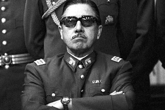 Augusto Pinochet.