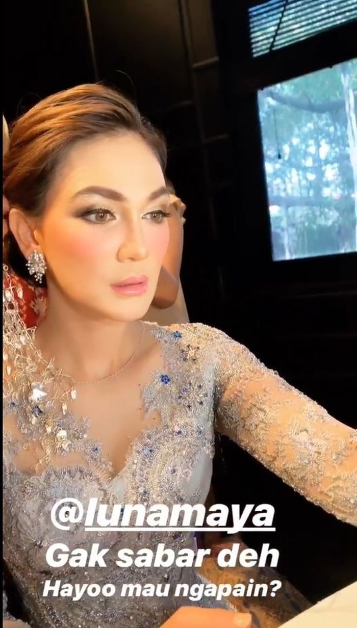 Luna Maya dengan riasan ala pengantin bikin heboh netizen