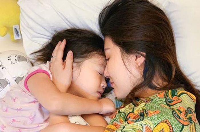 Sarwendah dan Thalia Putri Onsu.