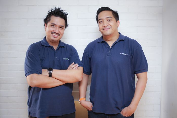 (Ki-ka) Rolly Edward (CEO & Founder, SkyeGrid) dan Muhammad Chandrataruna (CCO & Co-Founder, SkyeGrid)