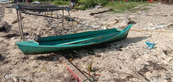 Kapal yang diserang oleh buaya tersebut.