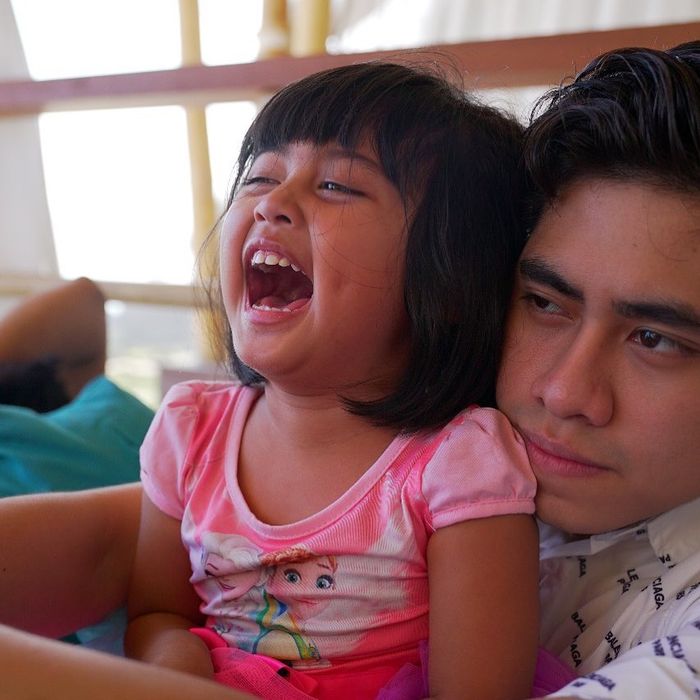 Athalla Naufal dan adik sambungnya