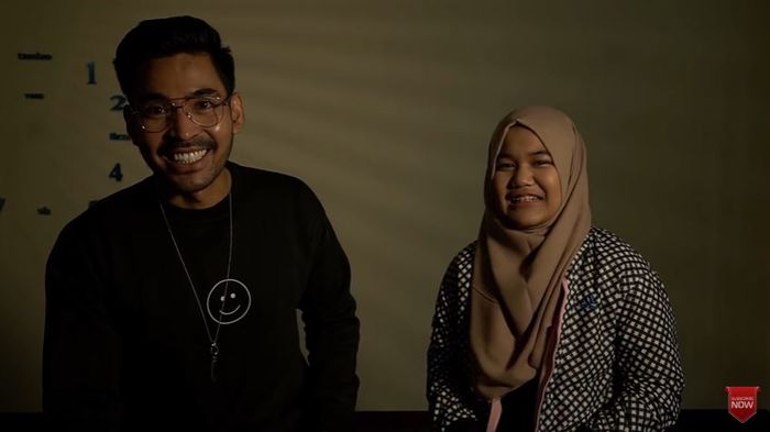 Dephienna, seorang anak indigo, meramal suami masa depan Ayu Ting Ting di kanal YouTube Robby Purba.