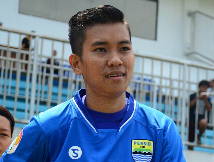 Bek Persib Putri, Vivi Oktavia Risky.