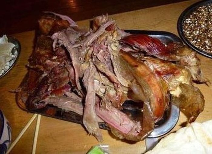Ini adalah remah daging babi yang diawetkan selama 30 tahun.