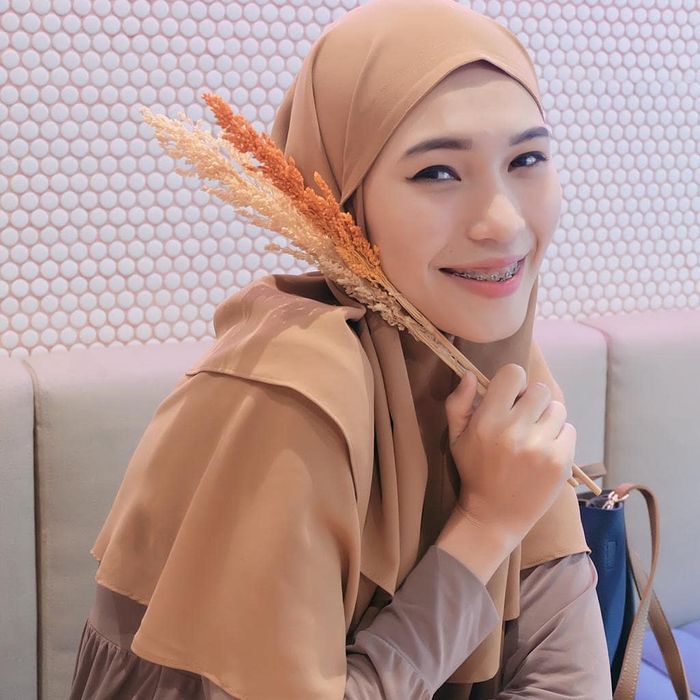 Adik Virzha, Raesa Faradilla
 