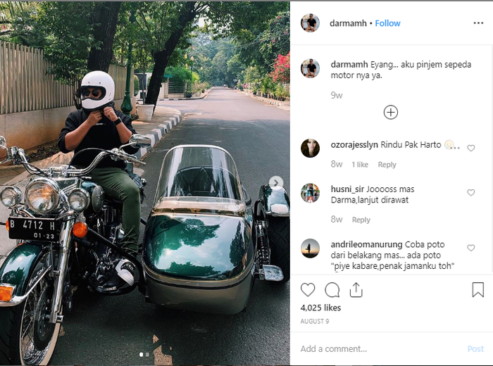 Darma saat menjajal motor gede milik Soeharto