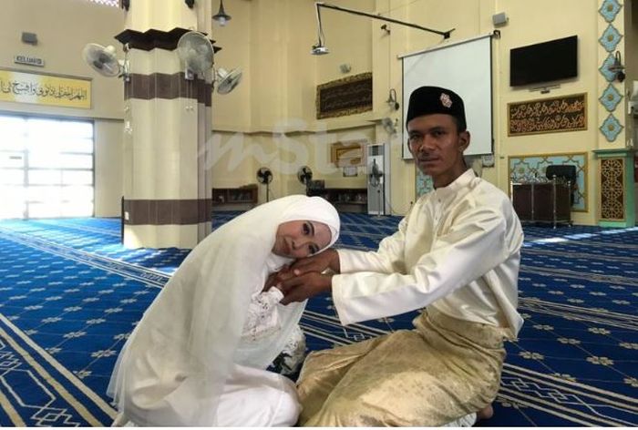 Prosesi nikah Zuraiha Zaini dan Mohd Hafis Hozahli