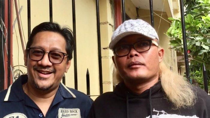 Andre Taulany dan Sule di Ditresnarkoba Polda Metro Jaya, Jakarta Pusat, Kamis (25/7/2019)