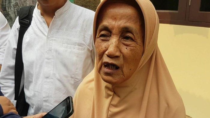 Tega Banget! Nenek Arpah yang Buta Huruf Ini Ditipu Tetangganya Sendiri, Jual Tanah 103 Meter Cuma Dibayar Rp 300 Ribu