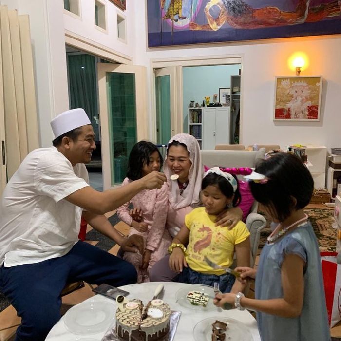 Perayaan anniversary pernikahan mereka