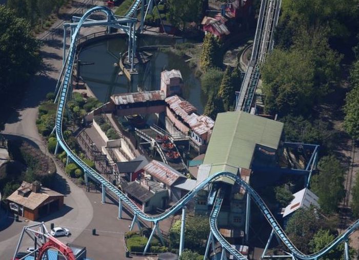 aman Hiburan Drayton Manor dekat Tamworth, Staffordshire, kosong setelah kematian Eva.