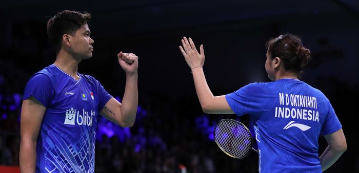 Pasangan ganda campuran Indonesia, Praveen Jordan/Melati Daeva Oktavianti, bereaksi pada perempat final Denmark Open 2019 di Odense Sportspark, Jumat (18/10/2019).