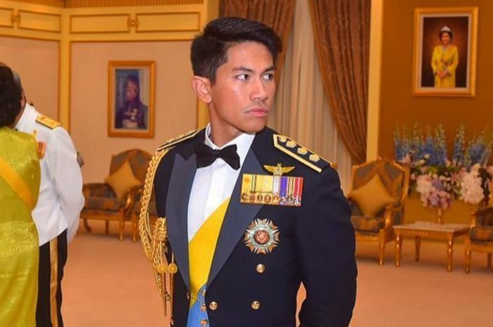 Pangeran Mateen putra dari Sultan Brunei, Sultan Bolkiah