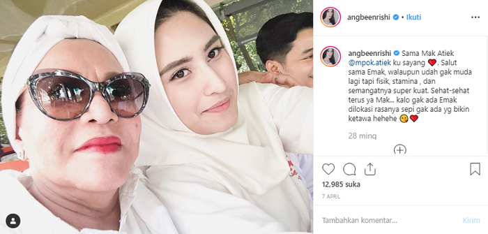 Angbeen Rishi bersama Mpok Atiek