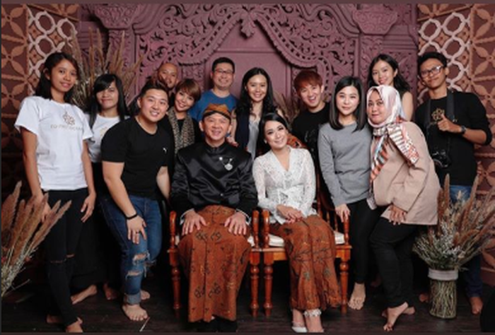 Foto Pernikahannya Beredar, Lihat Cantiknya Istri Ahok Puput Nastiti Devi dalam Balutan Kebaya