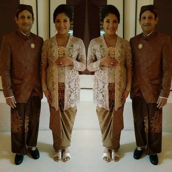 Kebaya yang digunakan Franka Franklin istri Nadiem Makarim saat upacara mitoni