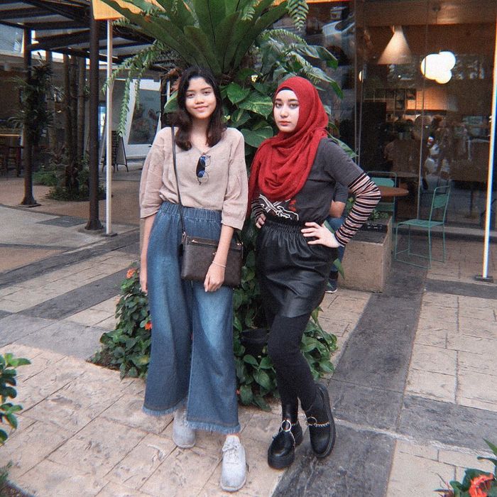 Padu padan legging hitam ala anak Cindy Fatikasari, Tengku Syaira