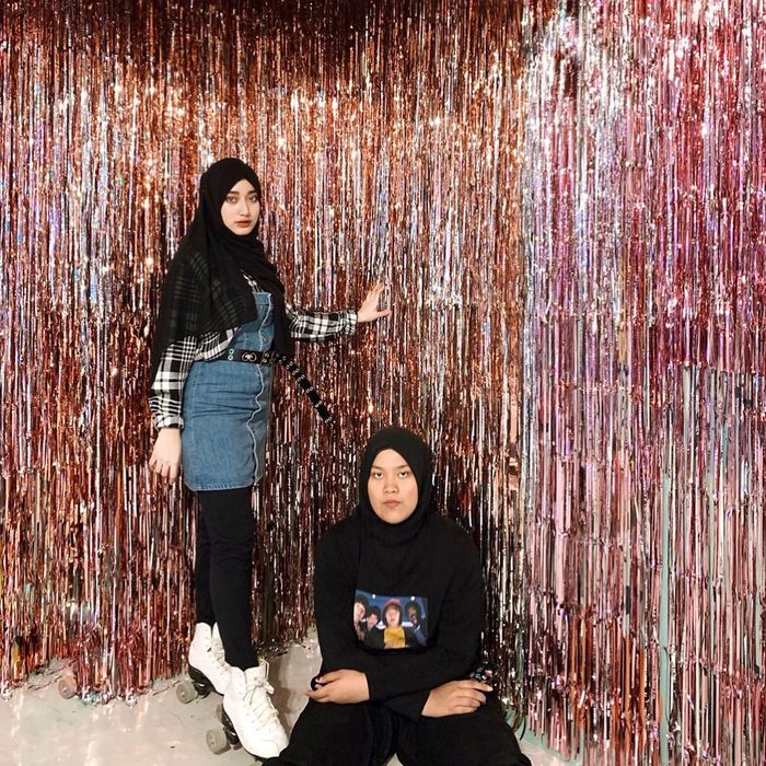 Padu padan legging hitam ala anak Cindy Fatikasari, Tengku Syaira