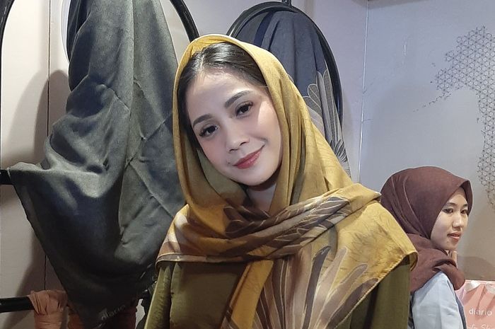 Nagita saat ditemui di booth Derario, Jakarta Fashion Week, Senayan City, Jakarta Pusat, Selasa (22/10/2019).
