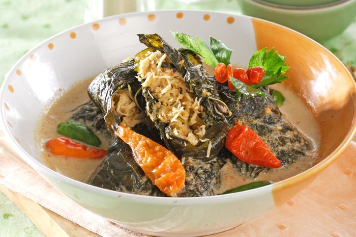 Buntil Daun Singkong
