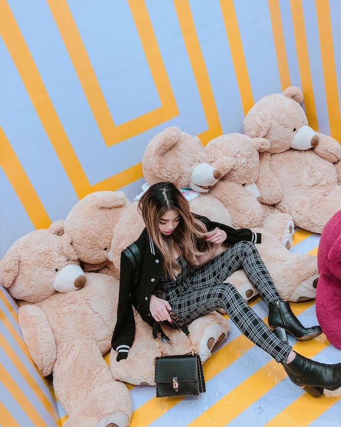 Gaya fashion hangout ala Clarissa Tanoesoedibjo