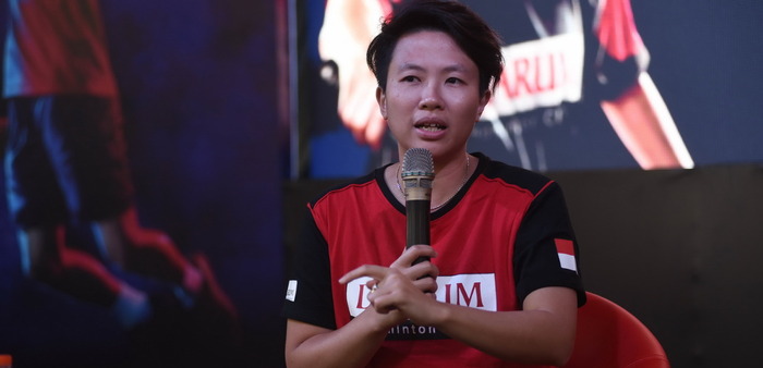 Liliyana Natsir saat berbagi pengalaman bulu tangkis kepada para peserta Audisi Umum dalam sesi Talkshow seusai rangkaian Audisi Umum 2019 edisi Solo Raya, di GOR. RM. Said, Minggu (27/10/2019).