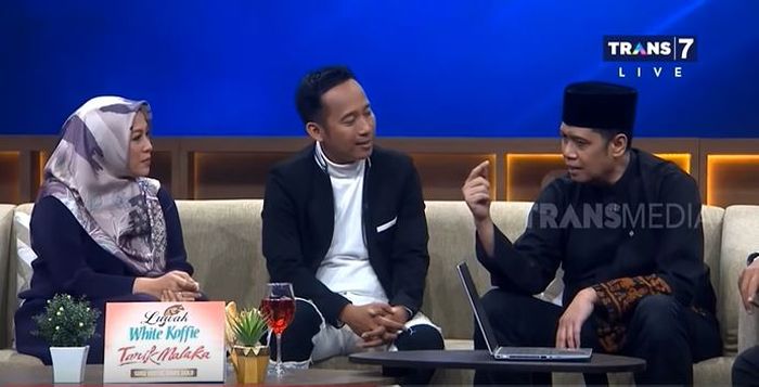 Ustaz Dhanu terawang Denny dan Shanty