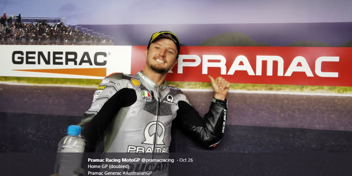Selebrasi pembalap Pramac Racing, Jack Miller, setelah meraih podium tiga pada balapan MotoGP Australia di Sirkuit Phillip Island, 27 Oktober 2019.