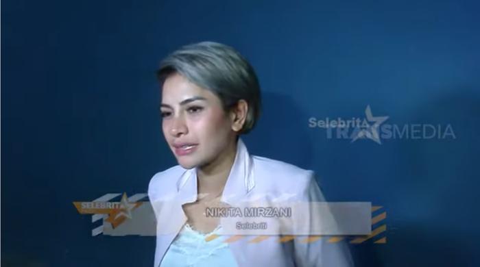 Nikita Mirzani saat emmberi tanggapan soal lamaran pacar bulenya
