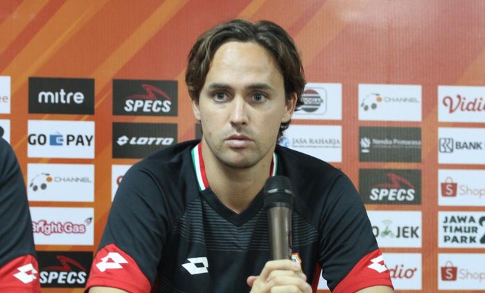 Pelatih Bhayangkara FC, Paul Munster.