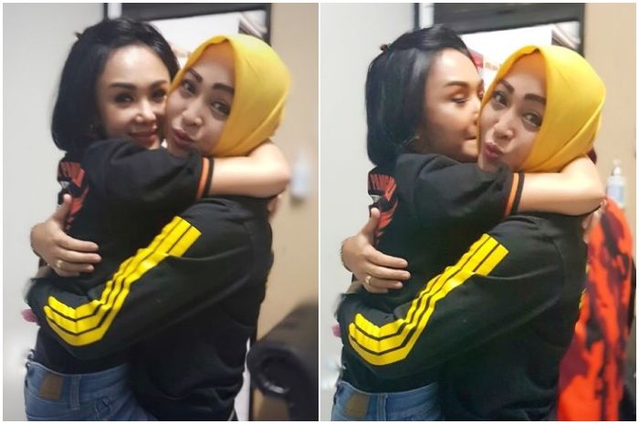Momen gendong-gendongan Yuni Shara dengan Angelina Sondakh di penjara.