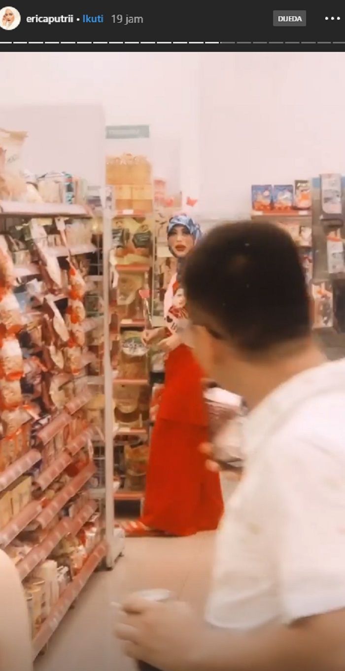 Citra Kirana diarak ke mini market