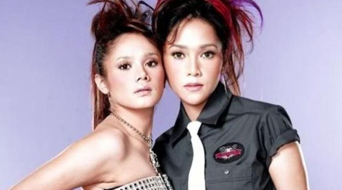 Mulan Jameela saat tergabung dengan duo ratu