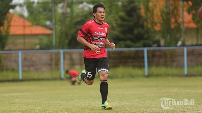 Bek Bali United, Michael Orah.