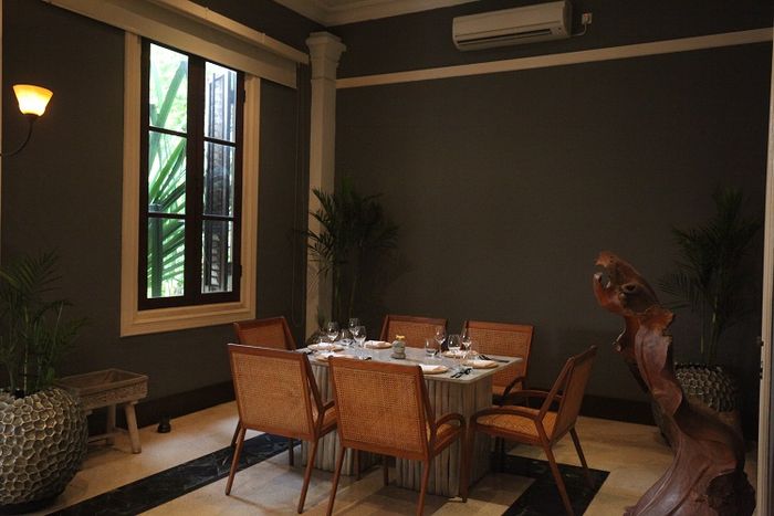 NUSA Indonesian Gastronomy offers three types of dining venu, and this is one of them.
