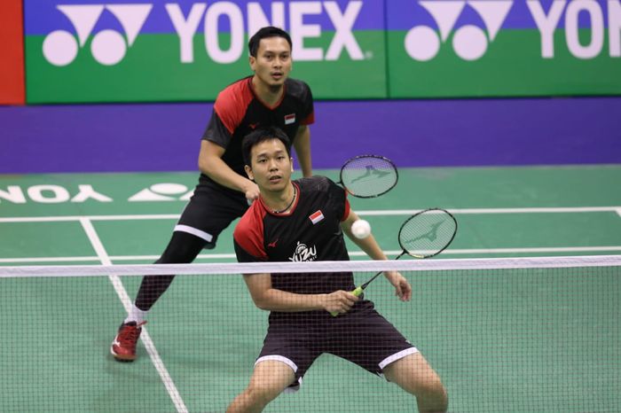 Pasangan ganda putra Indonesia, Mohammad Ahsan/Hendra Setiawan, tampil pada babak kedua Hong Kong Open 2019 di Hong Kong Coliseum, Hong Kong, Kamis (14/11/2019).