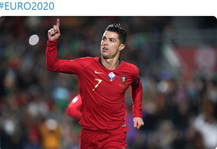 Megabintang timnas Portugal, Cristiano Ronaldo, merayakan gol yang dicetak ke gawang timnas Lithuania dalam laga Grup B Kualifikasi Euro 2020 di Stadion Algarve, Kamis (14/11/2019).