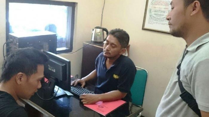 Pelaku pembacokan sedang diinterogasi
