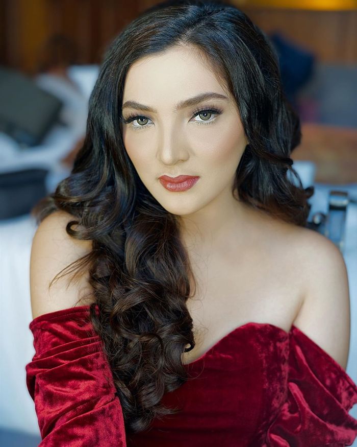 Ashanty terlihat memesona dengan gaya makeup bold yang super flawless