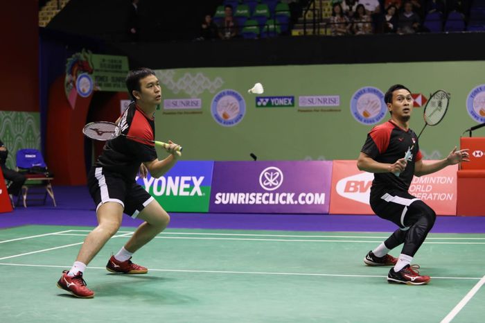 Ganda putra Indonesia, Mohammad Ahsan/Hendra Setiawan, tampil pada final Hong Kong Open 2019 di Hong Kong Coliseum Arena, Minggu (17/11/2019).