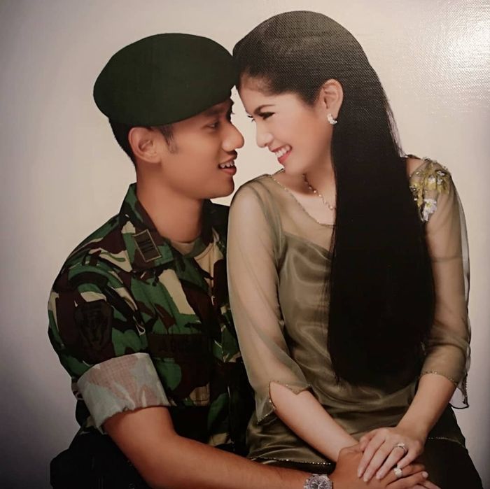 Penampilan Annisa Pohan pada foto jadulnya yang diunggah oleh sang suami, Agus Harimurti Yudhoyono