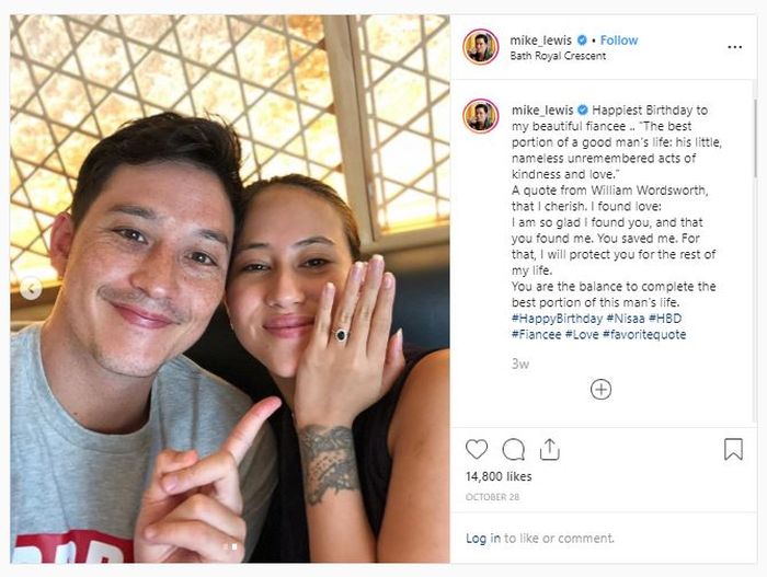 Mike Lewis melamar sang kekasih