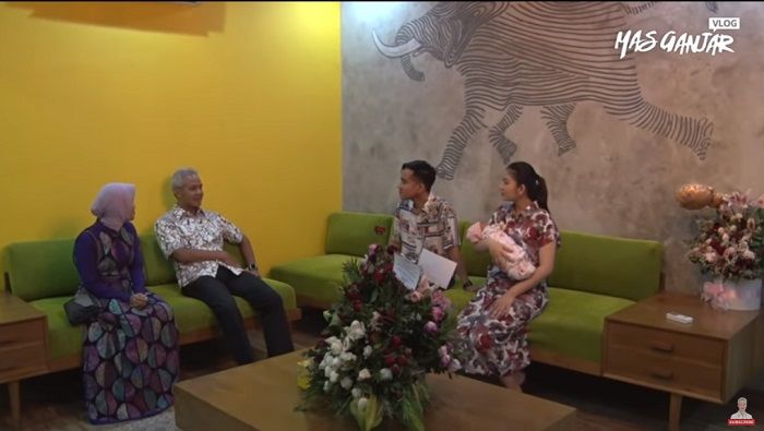 Ruang tamu Gibran (Youtube Ganjar Pranowo)