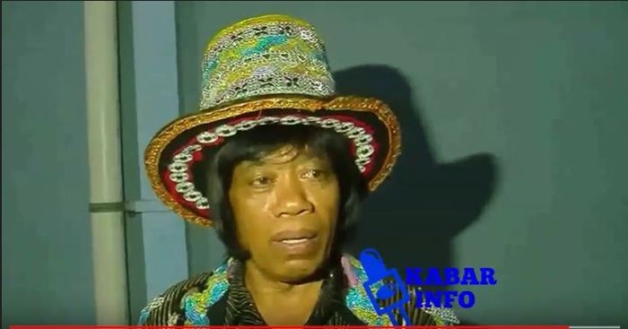 Pak Tarno saat menceritakan kehidupan bersama istri tua dan muda
