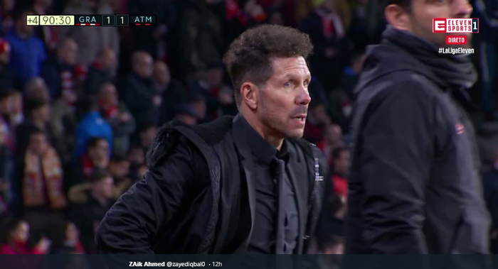 Ekspresi Diego Simeone ketika Atletico ditahan imbang oleh Granada di Liga Spanyol, Sabtu (23/11/2019)