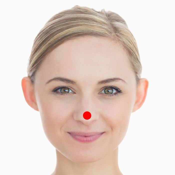 hidung dengan ujung merah