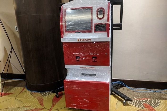 Tak Perlu Ribet! Tito Karnavian Bikin Gebrakan Luncurkan Mesin Pembuat KTP, KK Dan Akta Kelahiran Seperti ATM, Mendagri: 1,5 Menit Sudah Bisa!